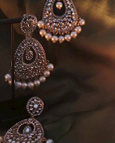 Isha earring maangtikka set 