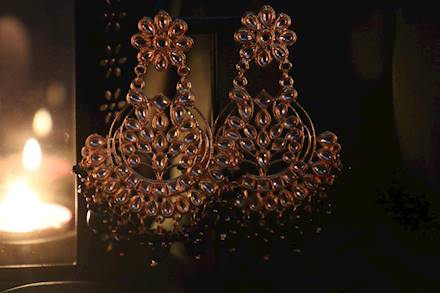 The Kiara earring (black)