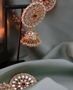 The Janhvi set (rood)